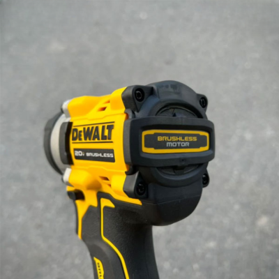 Máy siết bu lông dùng pin 20V Max Dewalt DCF922P2