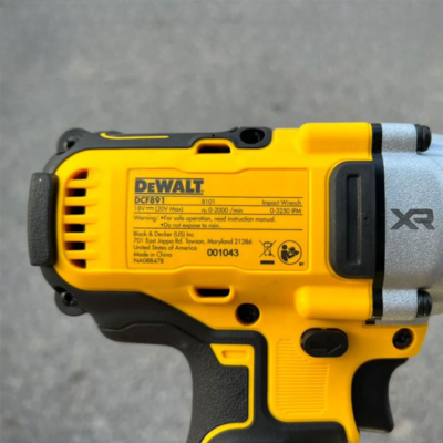 Máy siết bu lông cầm tay 20V Dewalt DCF891P2