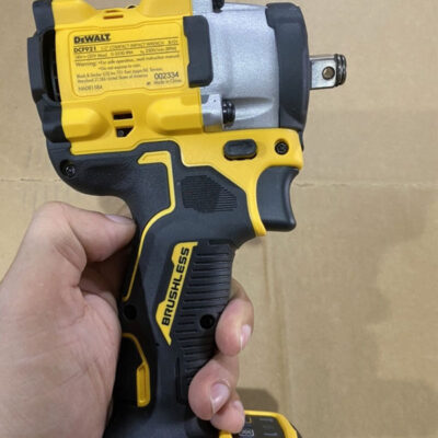 Máy bắn bu lông pin 20V Dewalt DCF921M2