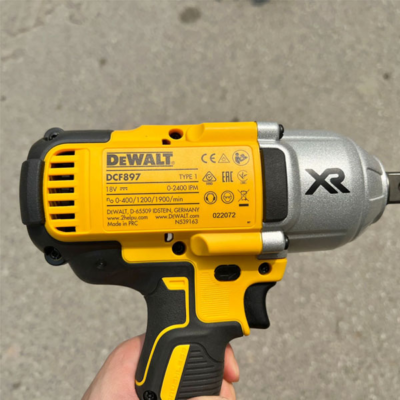 Máy siết bulong pin 18V Dewalt DCF897M2