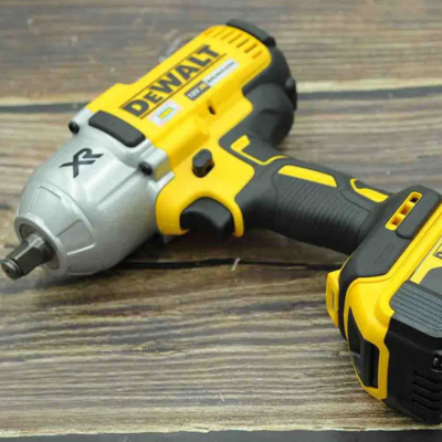 Máy siết bulong pin 18V Dewalt DCF899P2
