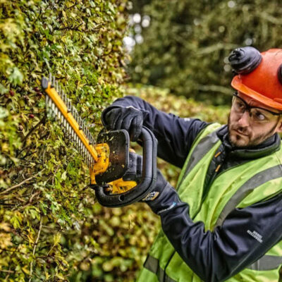 Máy tỉa hàng rào dùng pin 18V Dewalt DCMHT563N-XJ