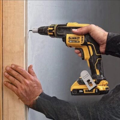 Máy vặn vít cầm tay 18V Dewalt DCF620M2