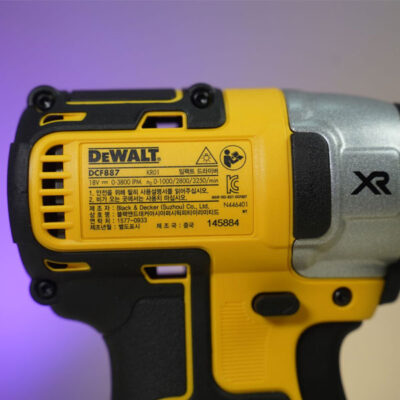 Máy vặn vít động lực pin 18V Dewalt DCF887D2