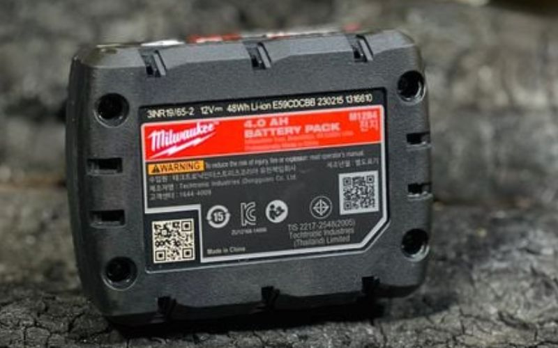 Pin Milwaukee M12B4 12V 4.0Ah