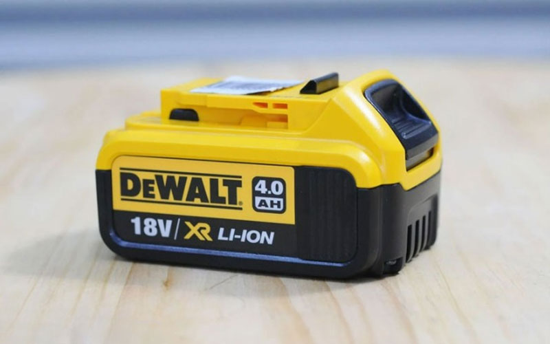 Pin sạc Dewalt DCB182-B1 4ampe 18V