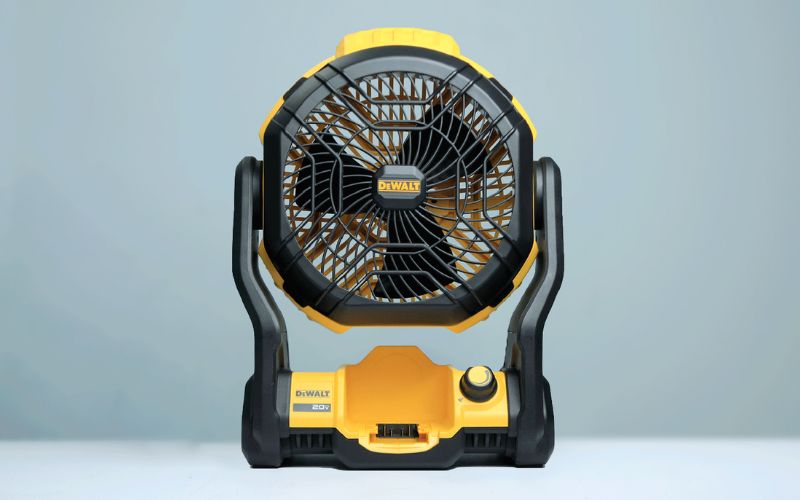 Quạt bàn pin 20V Dewalt DCE512N-KR