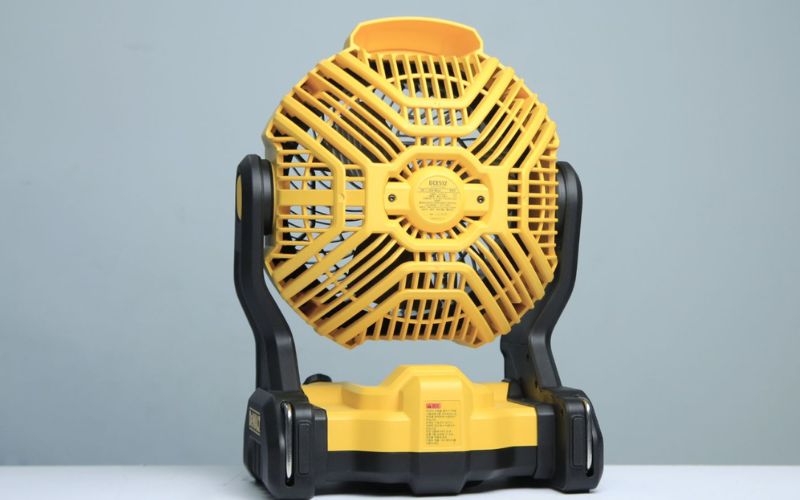 Quạt bàn pin 20V Dewalt DCE512N-KR
