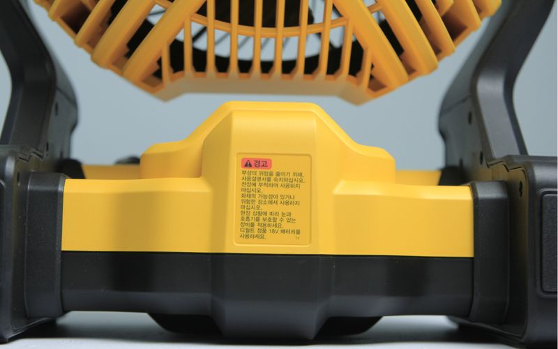 Quạt bàn pin 20V Dewalt DCE512N-KR