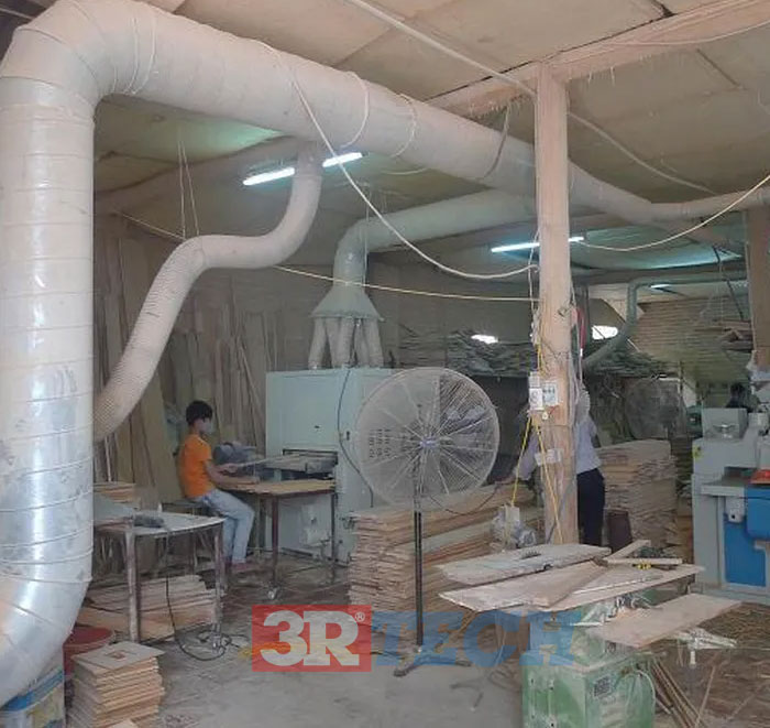 ong-hut-bui-gan-nhua-dung-trong-xuong-go