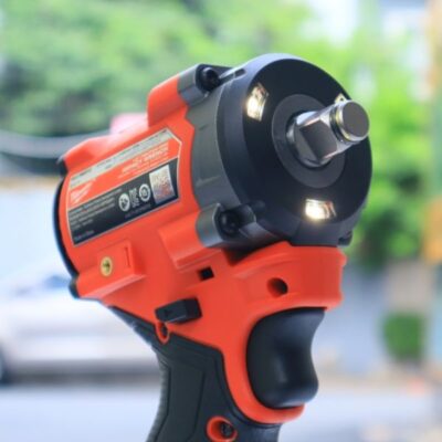 may-siet-bu-long-1-2-inch-milwaukee-m12-fiw2f12-stubby-3