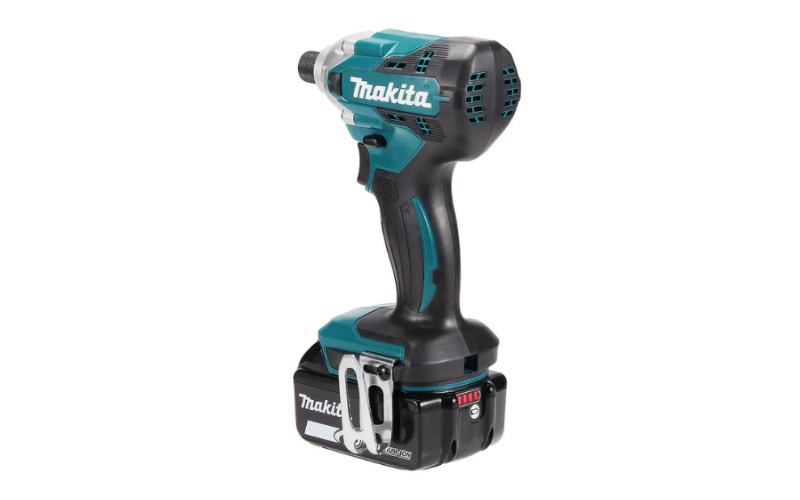 may-van-vit-dung-pin-makita-18v-dtd156rf-2