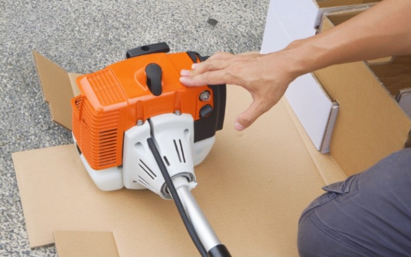 may-cat-co-deo-vai-dong-co-xang-stihl-fs-250-2