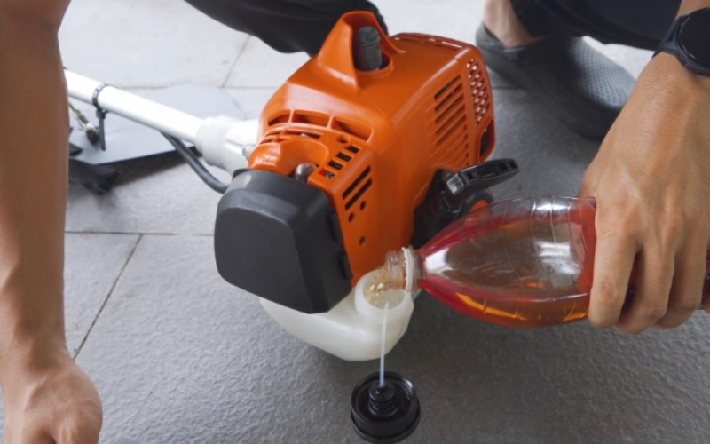 may-cat-co-dung-xang-1550w-stihl-fs230-4