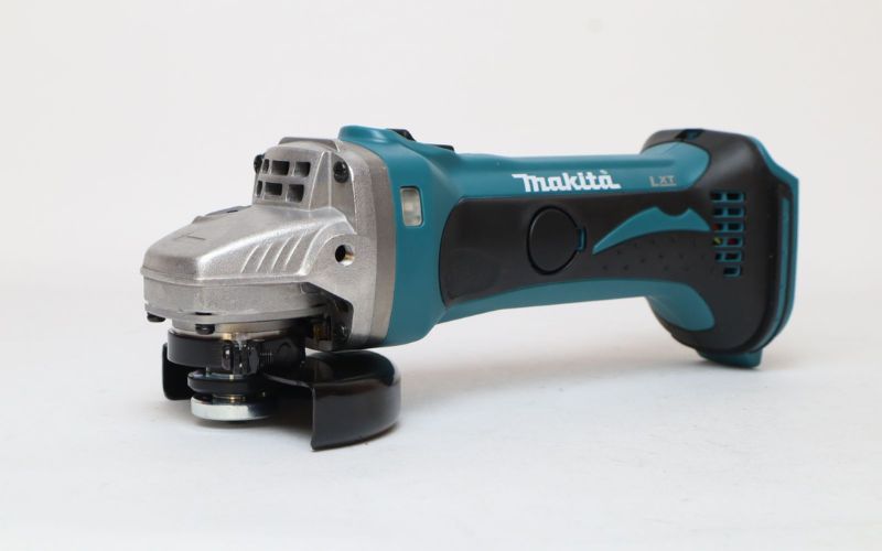 Máy mài góc dùng pin 100mm Makita DGA402Z