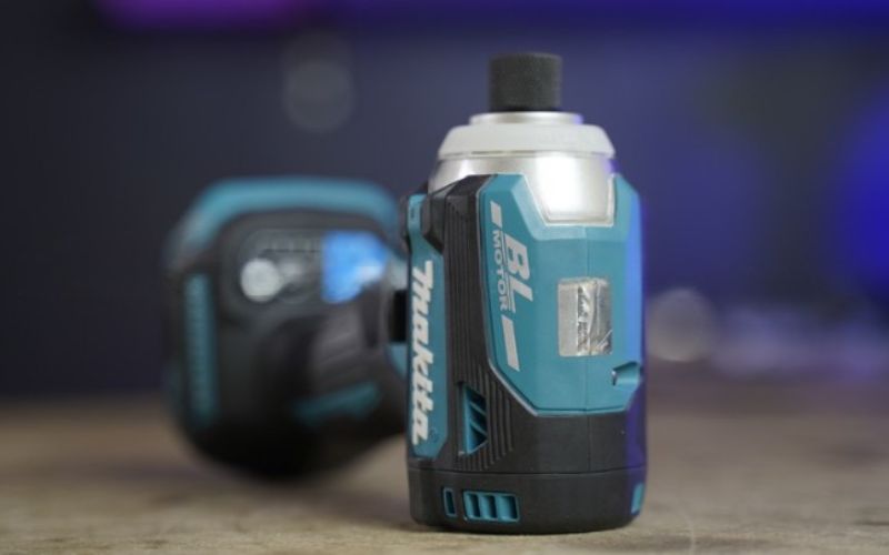 Máy vặn vít dùng pin Makita DTD171Z