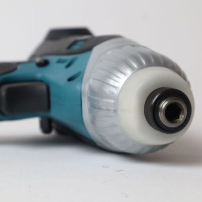 may-van-vit-makita-td0101f-3