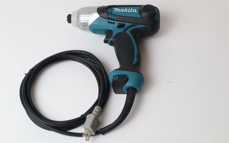 Máy vặn vít Makita TD0101F