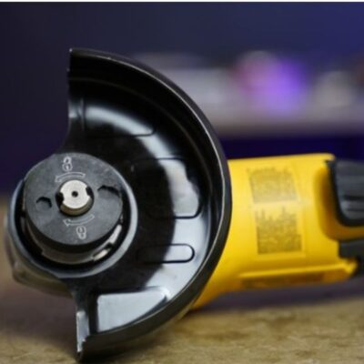 Máy mài dùng pin 20V Dewalt DCG413B