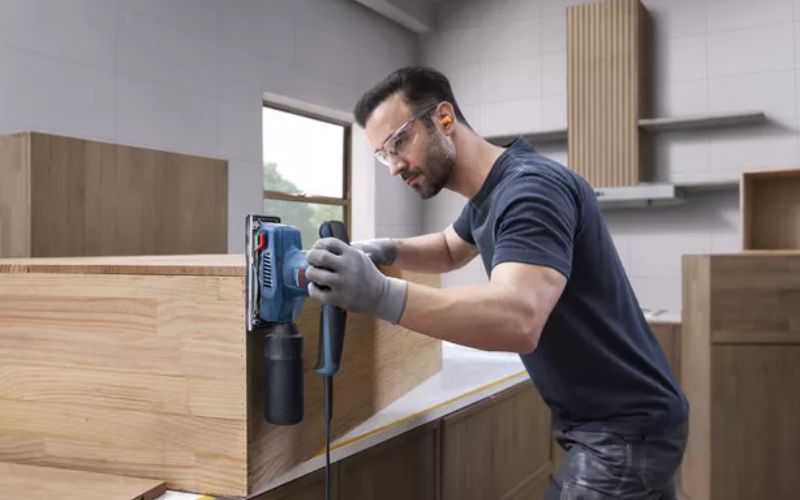 Máy chà nhám rung Bosch GSS 20-18 A