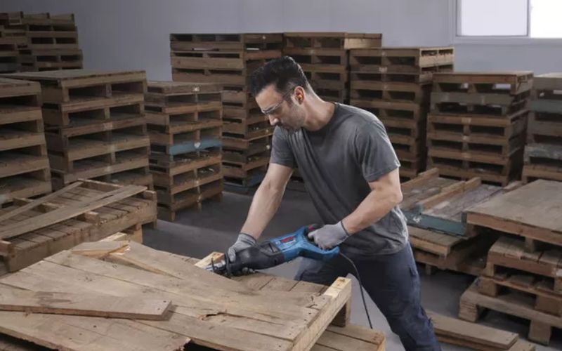 Máy cưa kiếm Bosch GSA 12-30