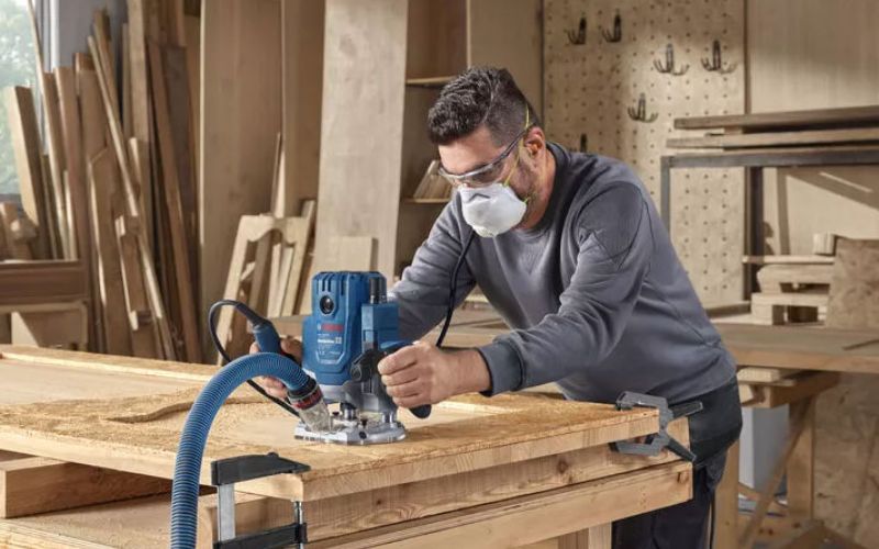 Máy phay gỗ 2000W Bosch GOF 20-12