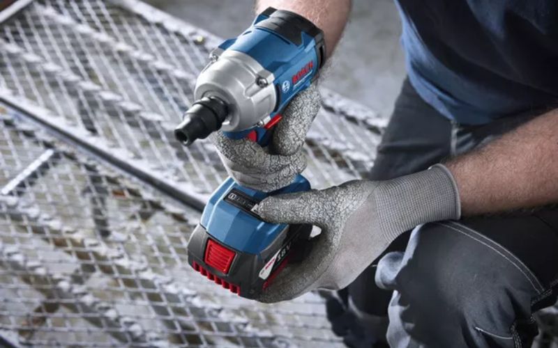 Máy siết bu lông dùng pin 18V Bosch GDS 18V-350
