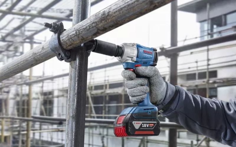 Máy siết bu lông dùng pin 18V Bosch GDS 18V-350