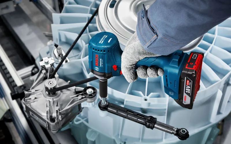 Máy vặn vít công nghiệp dùng pin 18V Bosch IDR 18V-125 T
