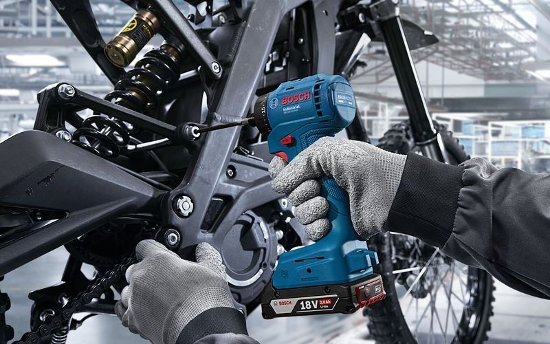 Máy khoan vặn vít dùng pin 18V Bosch ISR 18V-30P (Chưa Pin & Sạc) (06019M7000)