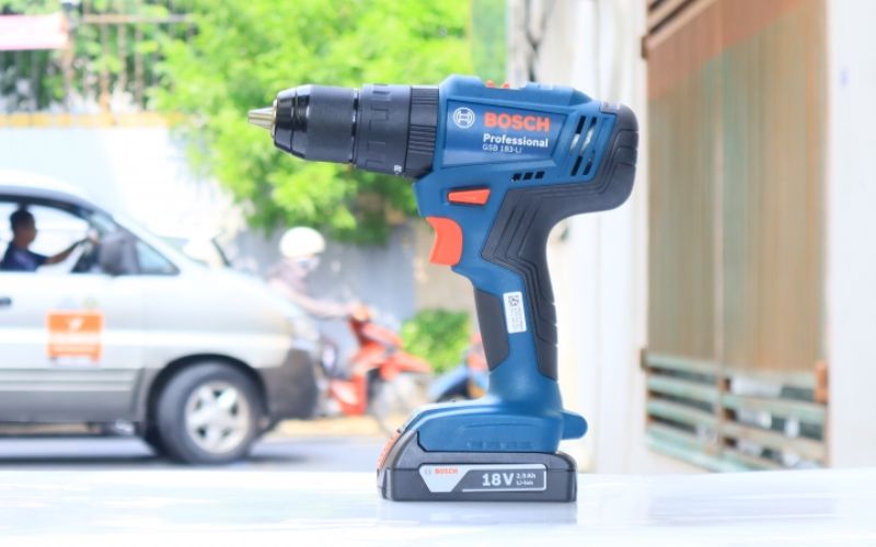 Máy khoan động lực dùng pin 18V Bosch GSB 183-LI