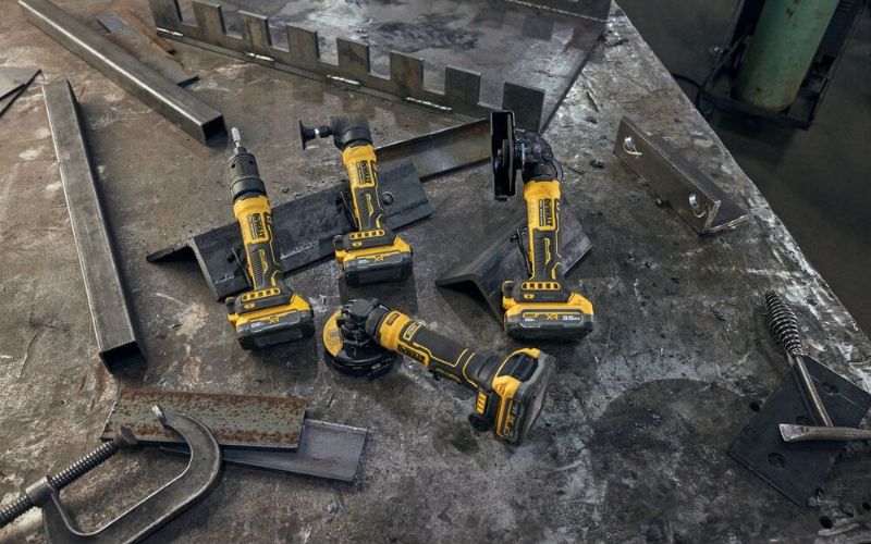 dai-ly-dewalt-chinh-hang-2