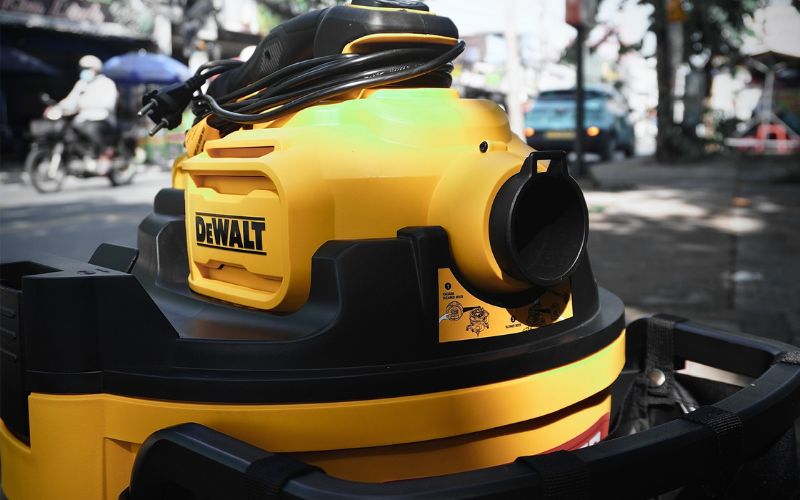 Máy hút bụi 4 chức năng chuyển đổi thành máy thổi cầm tay Dewalt DXV234P