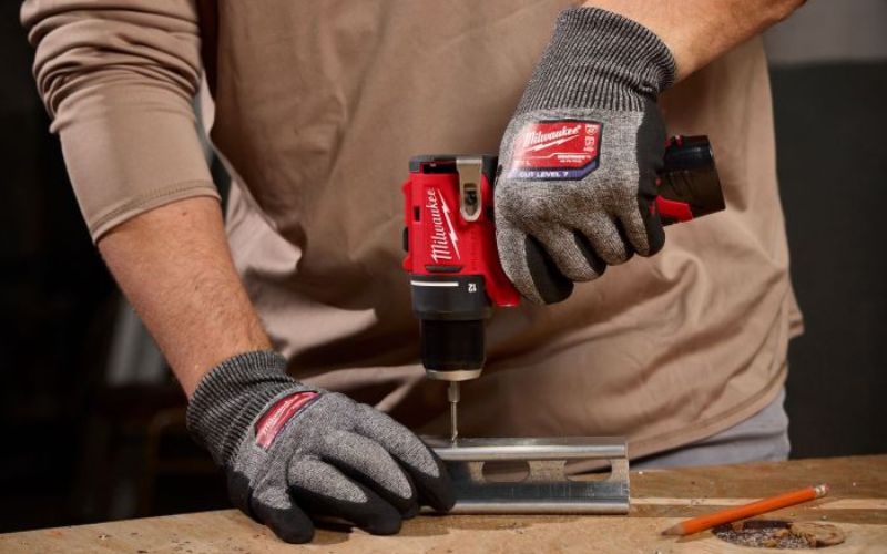 Máy khoan pin Milwaukee M12 BLDDRC