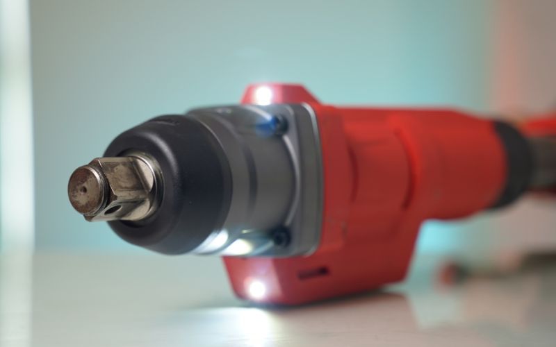 Máy siết bu lông chiều dọc 1” Milwaukee M18 FHIWF1R-0C0