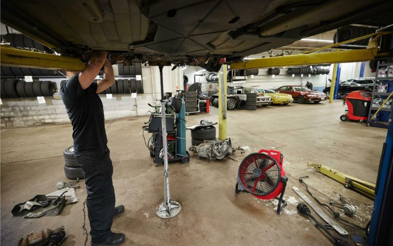 Quạt pin công nghiệp 18V Milwaukee M18 ARFHP