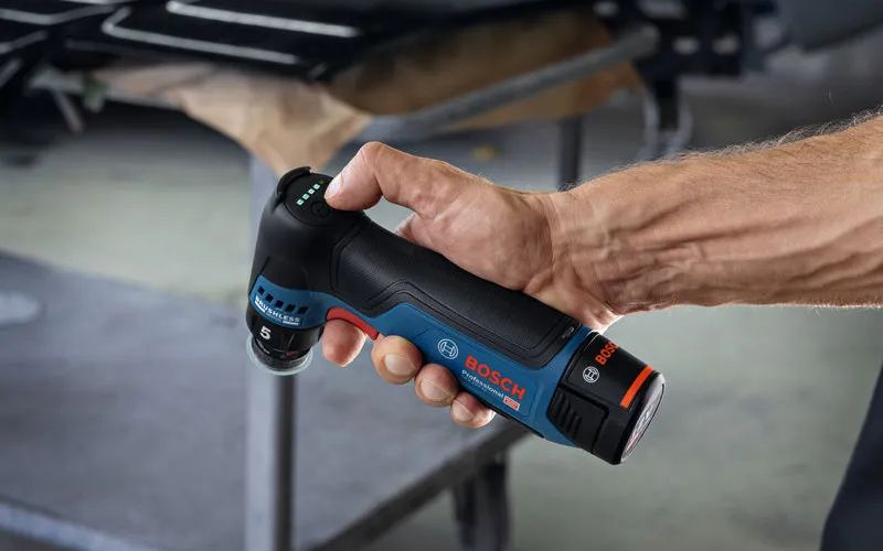 may-cha-nham-dung-pin-bosch-gex-12v-32-2