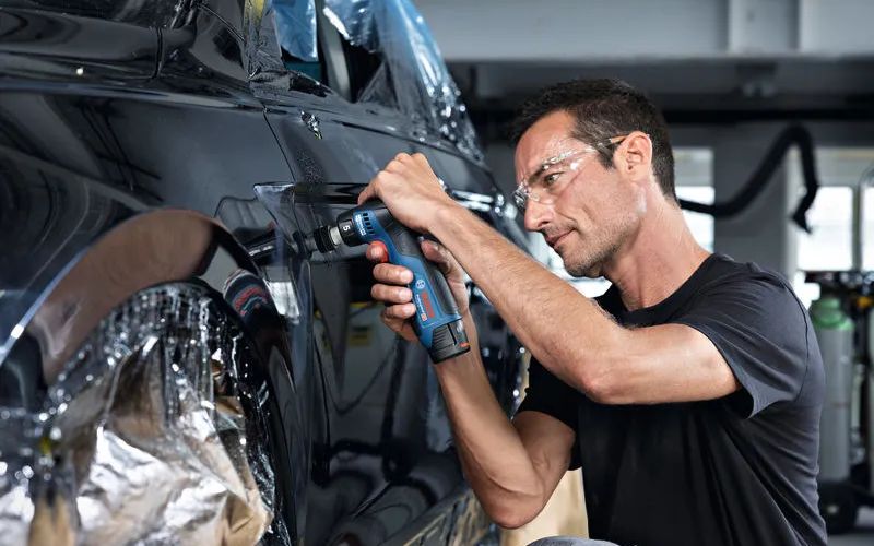 may-cha-nham-dung-pin-bosch-gex-12v-32-3