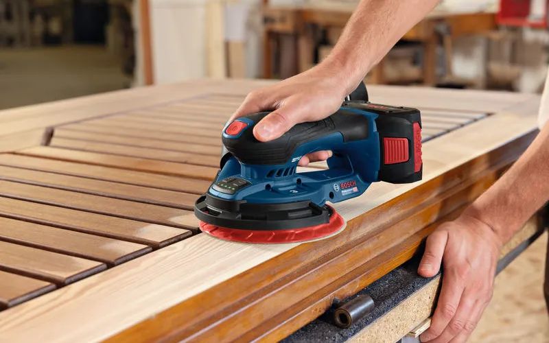 Máy chà nhám dùng pin Bosch GEX 18V-150-3