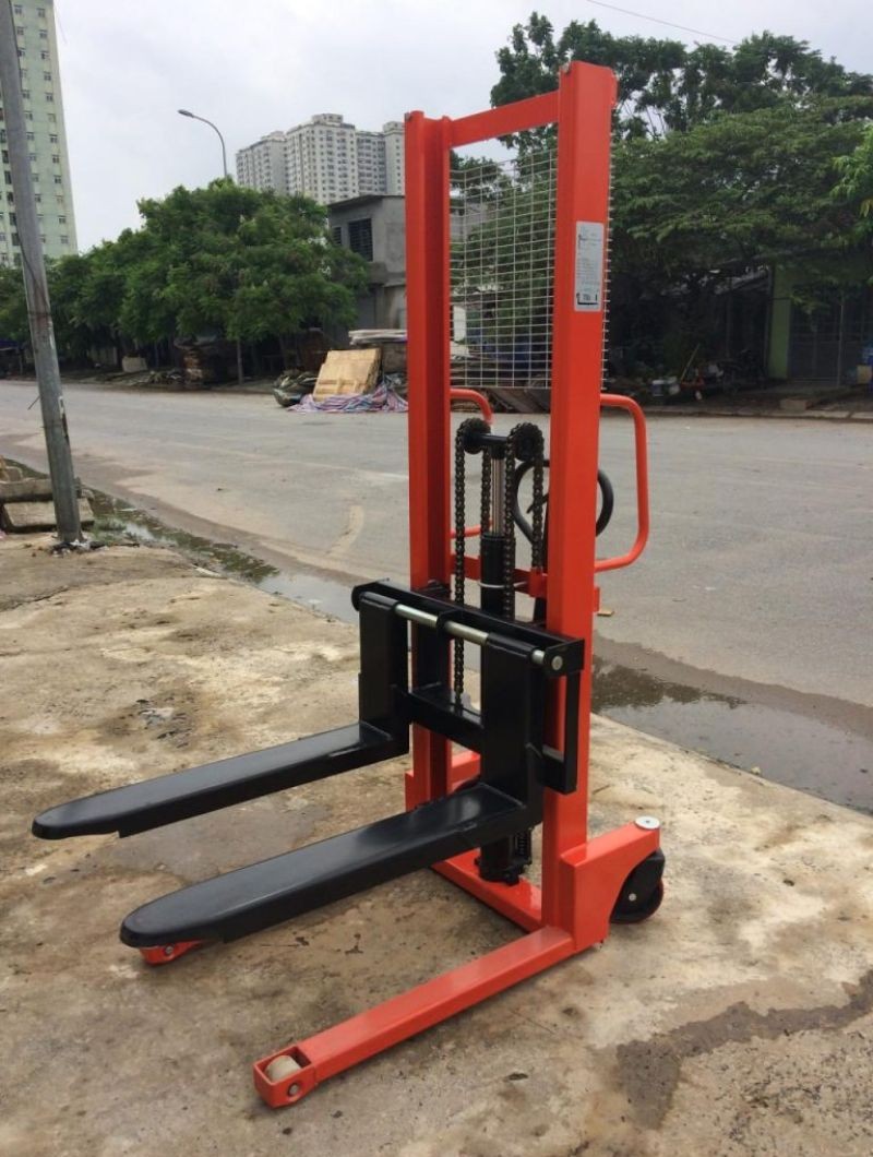 xe-nang-tay-cao-niuli