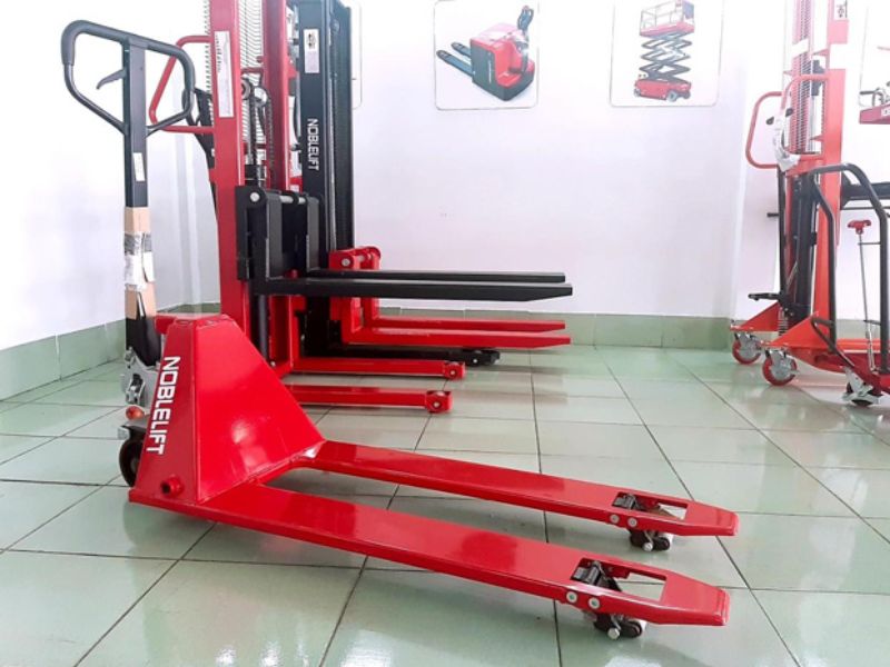 xe-nang-tay-thap-noblelift