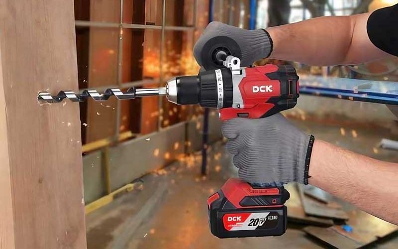 Máy khoan pin DCK-2